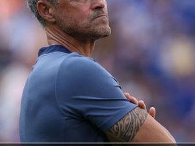 루이스 엔리케 PSG 감독 첼시 선수 가격 후 사과