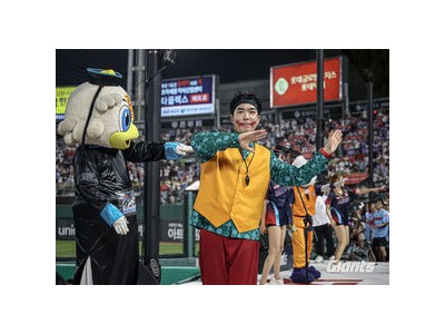 롯데 두산전에 서머 나이트 이벤트 펼쳐 팬들 반응 뜨거움