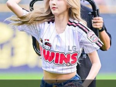 아이브 가을 첫 시구에 승리 요정 타이틀까지