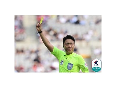 이동준 회장 재선출에 축구계 떠들썩