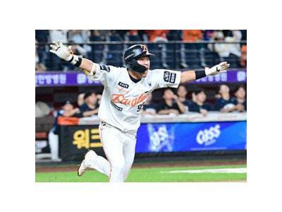 황영묵 프로 데뷔 첫 홈런에 감동한 모습 공개
