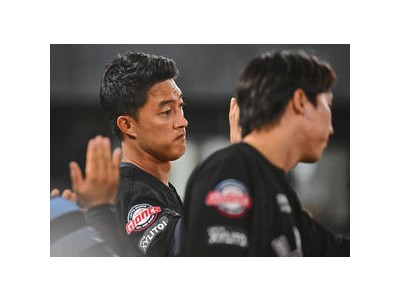 롯데 스프링캠프에서 FA 선수 두 명 제외해 화제