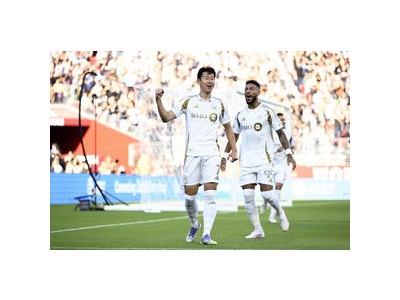 손흥민-부앙가 LA FC 투톱 뜨자 팬들 환호